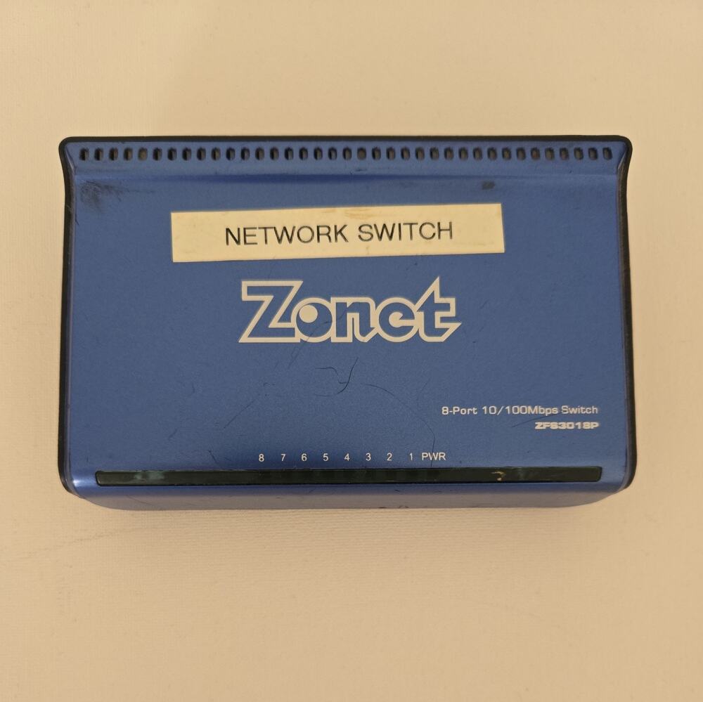Zonet (ZFS3018P) Ethernet Switch